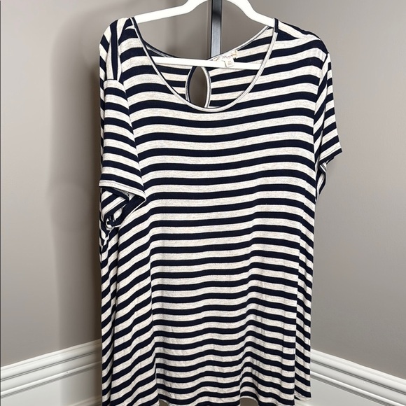 Misia Striped navy and cream Women's Top size 3X - Picture 1 of 5